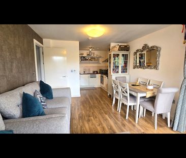 2 Bed Flat, Bartholomew House, W10 - Photo 3