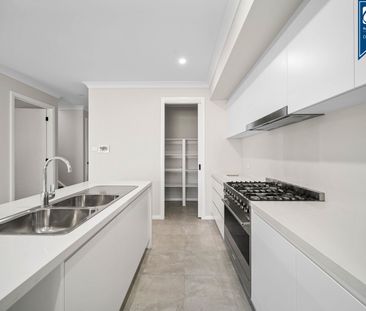 Welcome to your dream home! - Photo 6