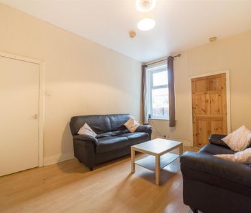 2 bed flat to rent in Simonside Terrace, Heaton, NE6 - Photo 2