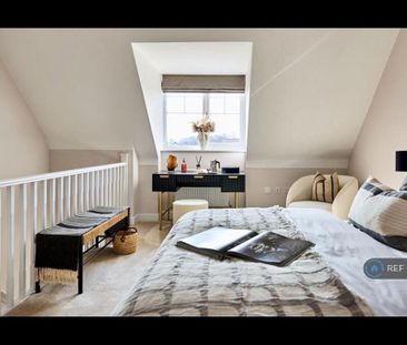 3 bedroom semi-detached house to rent - Photo 4