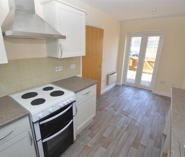 2 bedroom house to rent - Photo 1