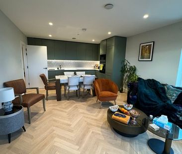 2 Bed Flat, Explorer Way, NW7 - Photo 1