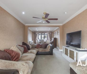 3 bedroom semi-detached house to rent - Photo 2