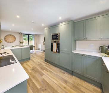 4 bedroom detached house to rent - Photo 4