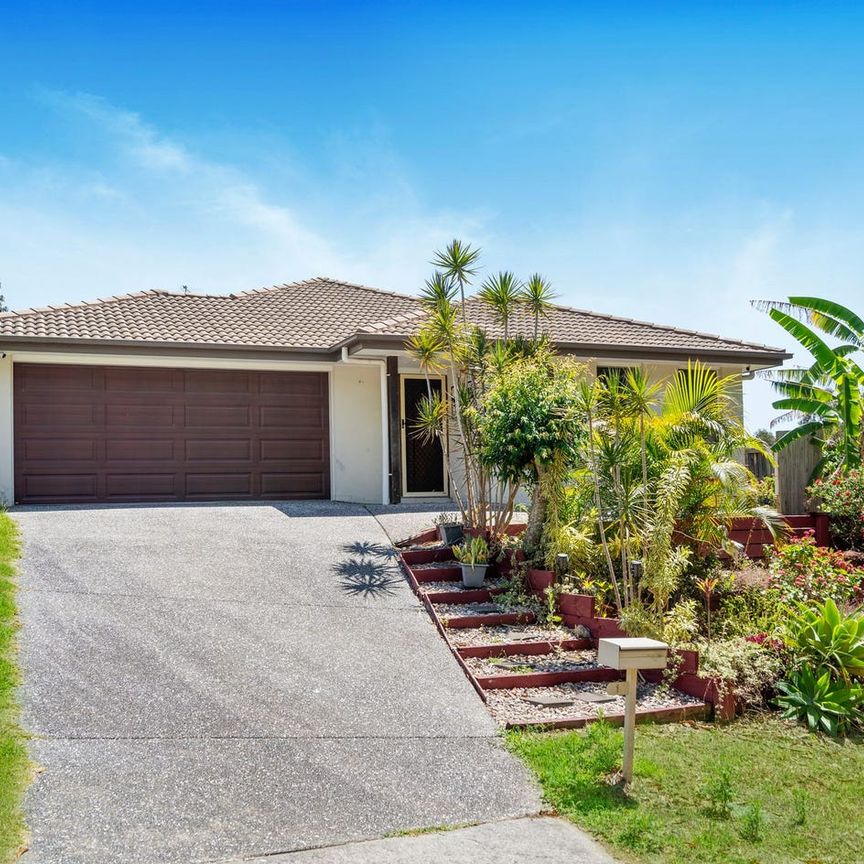 1 Cardena Drive, Augustine Heights, Qld 4300 - Photo 1