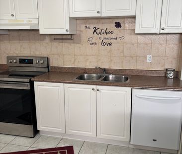 For Lease - 11 Twin Pines Drive Unit# Lower, Wasaga Beach, Ontario - Photo 3