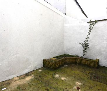 4 bedroom house to rent - Photo 3