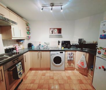 2 bedroom apartment to rent - Photo 5