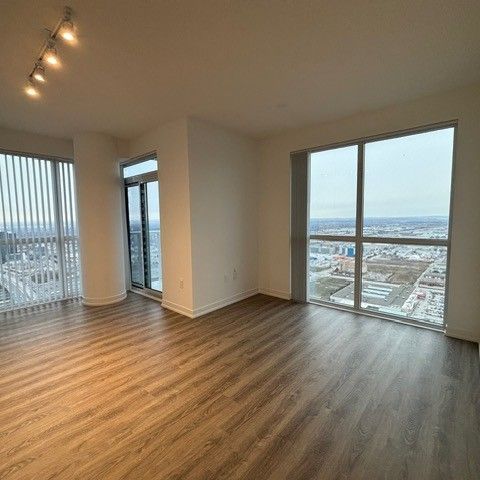 For Lease - 8 Interchange Way Unit# 4802, Vaughan, Ontario - Photo 1