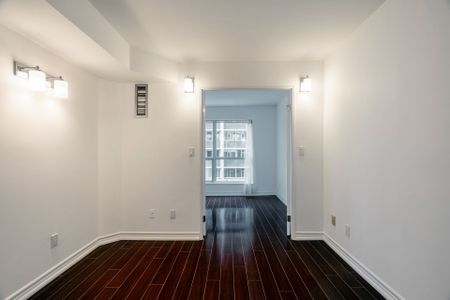 For Lease - 7 Carlton Street Unit# 714, Toronto, Ontario - Photo 4