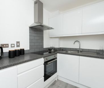 2 bedroom apartment to rent - Photo 4