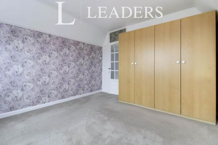 3 bedroom detached house to rent - Photo 4