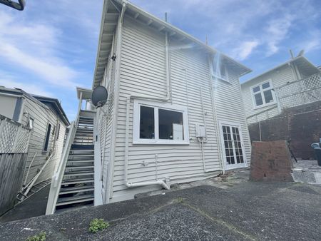 Welcome to 17B Hankey Street, Mt Cook - Photo 2