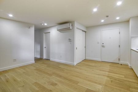 10 Rosemount Avenue - Photo 4