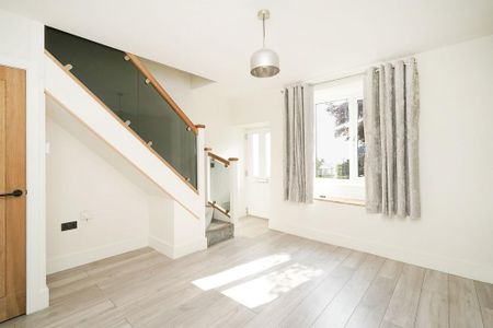 2 bedroom cottage to rent - Photo 2
