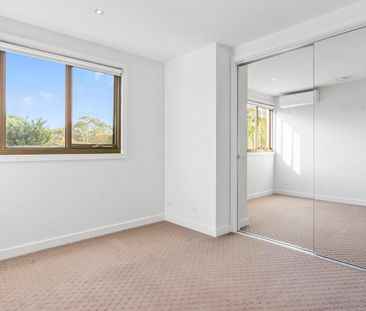 Stylish Beachside Living! - Photo 6