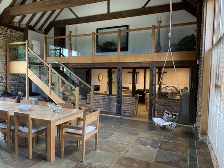 4 bedroom detached house to rent - Photo 5