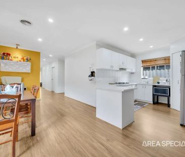 “Bright, Spacious &amp; Stylish -- The Perfect Tarneit Family Home!” - Photo 5
