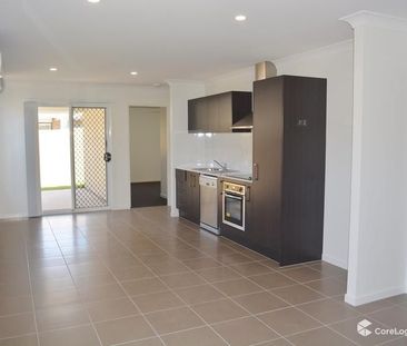 Your Dream Home Awaits! Modern Living in a Prime Location - Photo 4