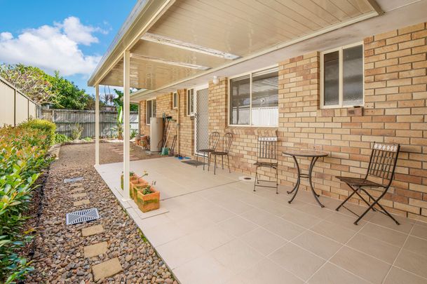 PICTURE PERFECT THREE BEDROOM HOME - Photo 1