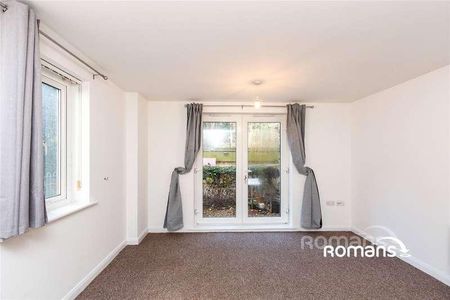 Cardinal House, Jubilee Hall Road, Farnborough, GU14 - Photo 3