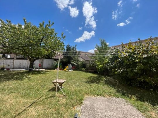 Appartement de type 3, centre de meximieux, une cave, un jardin, avec un garage - Photo 1