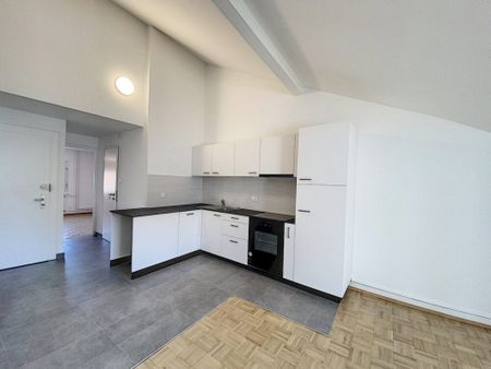 Beau duplex de 3 pièces avec mezzanine en plein coeur de Lausanne - Foto 5