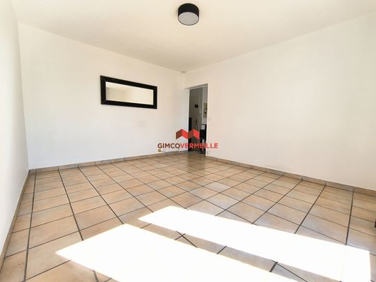 Appartement T2 de 46 m2 + Balcon + Parking extérieur - Photo 1