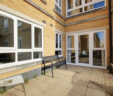 Ovaltine Court, Kings Langley, WD4 - Photo 3