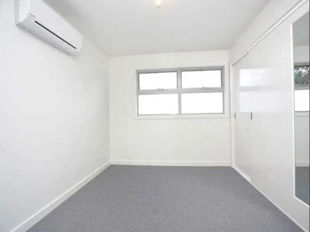 “Cosy Townhouse” - Photo 4