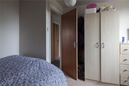 23 Park Avenue, Huddersfield, HD1 - Photo 5