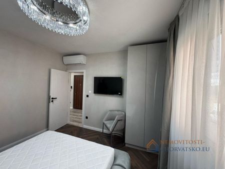 Pronájem bytu 3+kk 118 m² - Photo 2