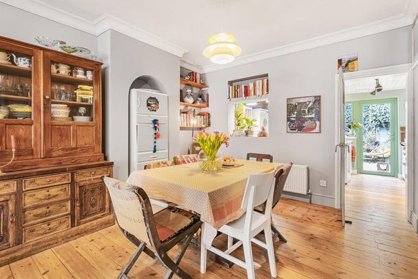 3 bedroom terraced house to rent - Photo 1