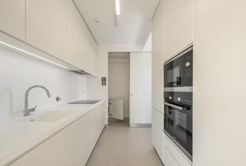 1 Bedroom Apartment with parking, Fórum Oeiras, Oeiras