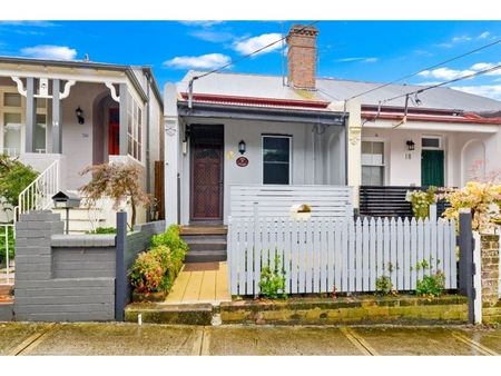 Terrace in Central Locale - Photo 5