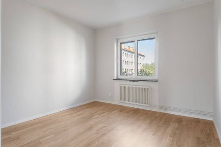 Carlavägen, Eskilstuna - Photo 4