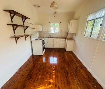 For Rent: Charming 2-Bedroom Park-Facing Home! Close to Seven Hills... - Photo 6