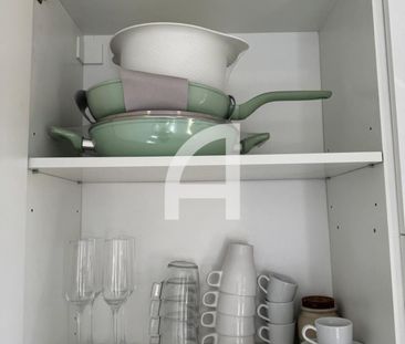 Piso de alquiler en Timón, 21, Zona Centro Comercial Torrequebrada - Photo 2