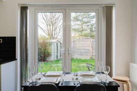 3 Bed Semi-Detached House, Whiteley Street, M11 - Photo 5