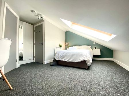 Bolingbroke Street Unit 4 - Photo 4