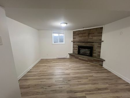 For Lease - 105 Mill Street Unit# Lower, Shelburne, Ontario - Photo 2