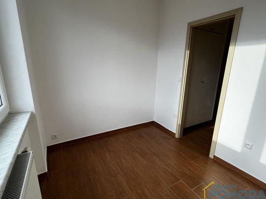 Pronájem bytu 1+1 33 m² - Fotografie 1