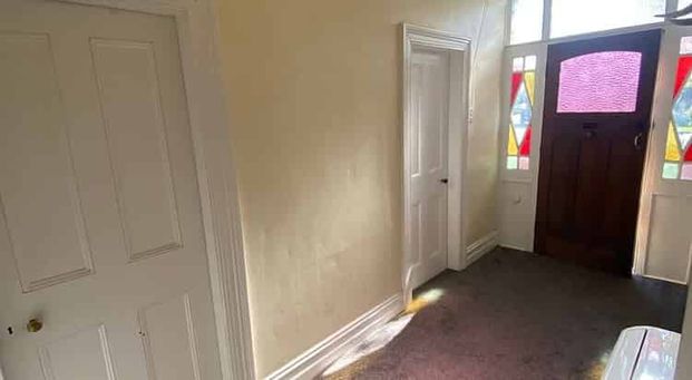 Sunny Home in Richmond - Photo 1