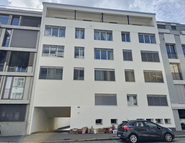 Attraktive 1 Zimmerwohnung an der Hegenheimerstrasse in Basel - Photo 1