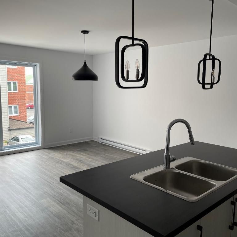 Superbe logement 4½ Moderne | Lumineux | Climatisation - Photo 1