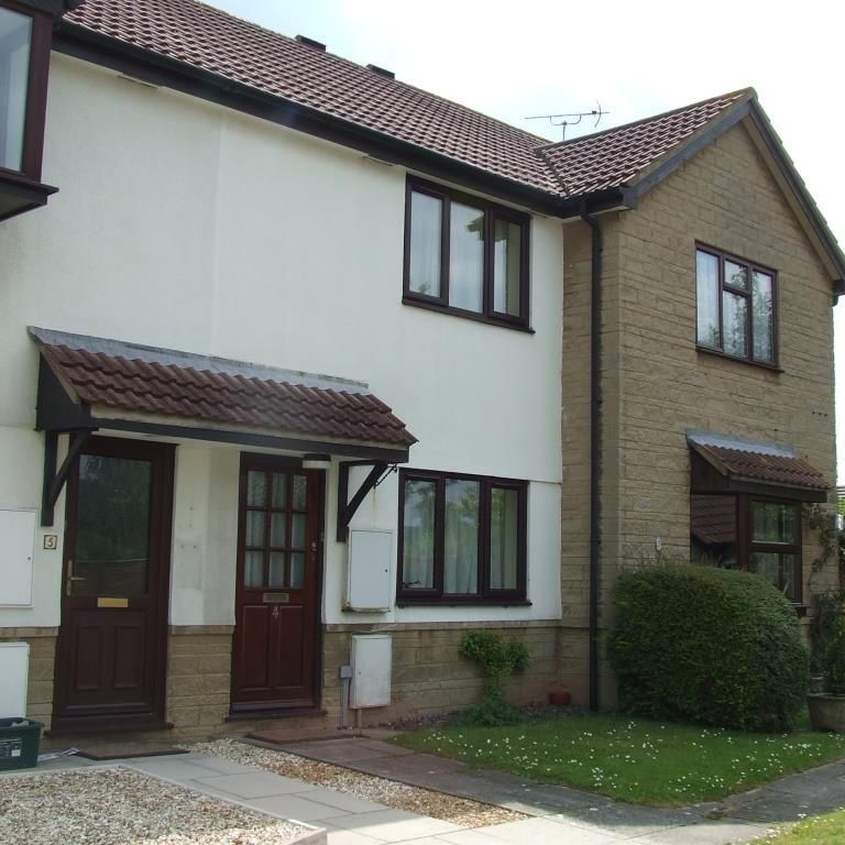 2 bedroom terraced house to rent - Photo 1