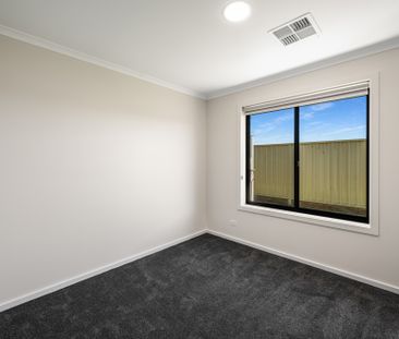 110 Bluegum, Worrolong SA 5291 - House For Rent | Domain - Photo 6
