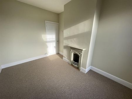 2 bedroom House To Let - Photo 3