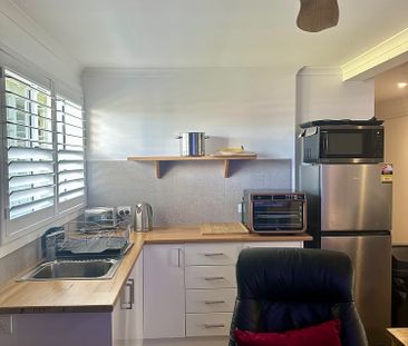 4-bedroom shared house, Teven Road - Photo 4