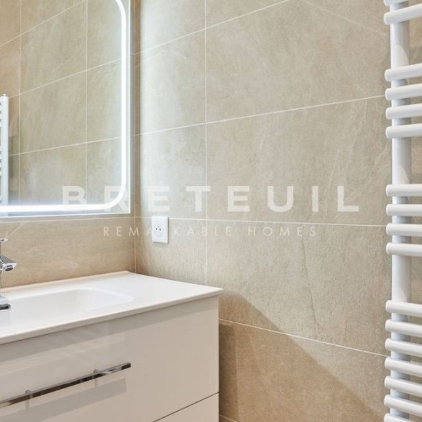 Appartement • Triangle d'Or - Photo 1